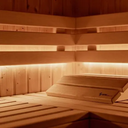 בית נופש Luxury - Fireplace Heated Pool & Sauna *